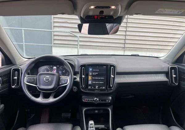 Volvo XC 40 cena 119900 przebieg: 138000, rok produkcji 2020 z Sosnowiec małe 529